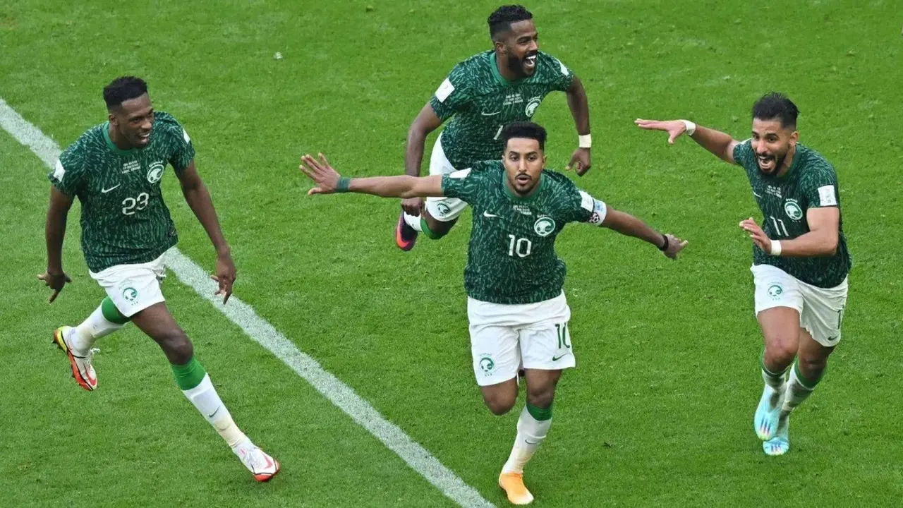 متى سيلتقي المنتخب السعودي مع الرأس الأخضر في كأس العالم؟